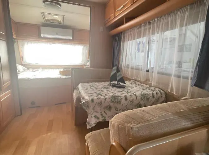 Sea Caravan/camper On The *
