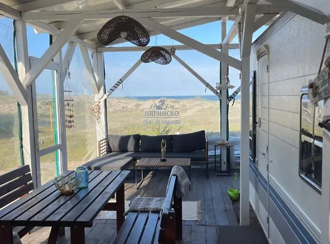 مكان تخييم Sea Caravan/camper On The *