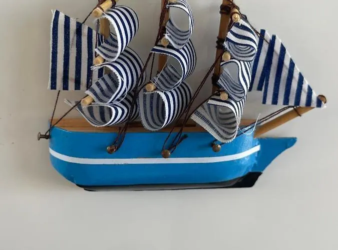 مكان تخييم Sea Caravan/camper On The *