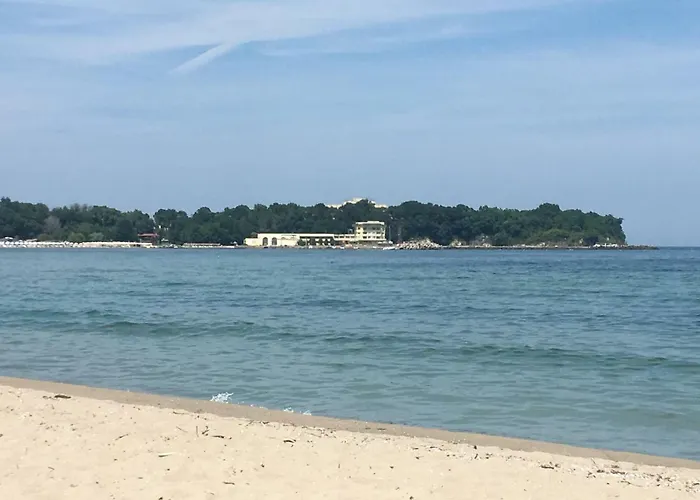 Sea Caravan/camper On The مكان تخييم *