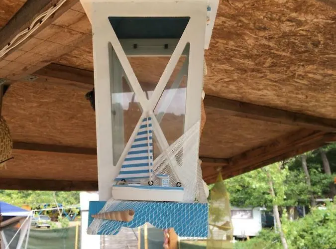 مكان تخييم Sea Caravan/camper On The *