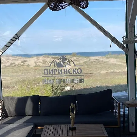 Sea Caravan/camper On The Campsite Kiten (Burgas)