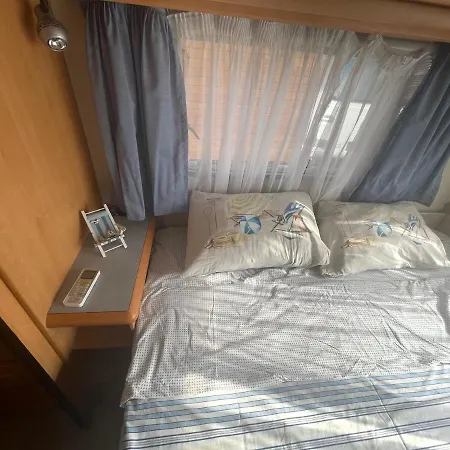 Campsite Sea Caravan/camper On The