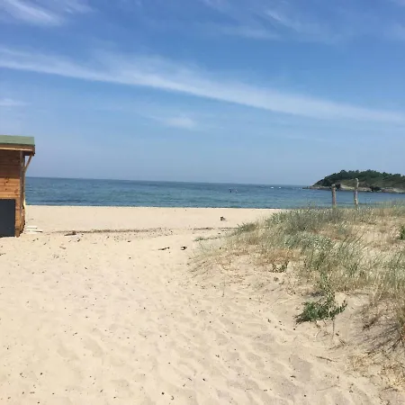 Sea Caravan/camper On The Campsite