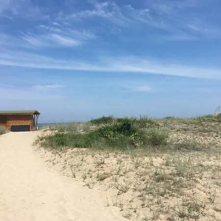 Sea Caravan/camper On The كيتن