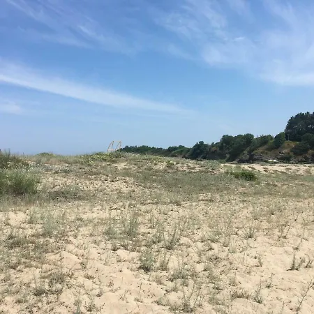 Sea Caravan/camper On The Campsite