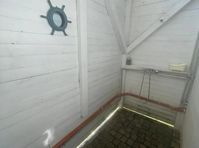 Sea Caravan/camper On The *